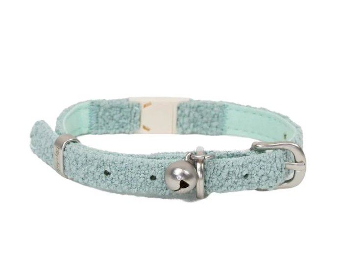 Lilly & Dash Bouclé Cat Collar